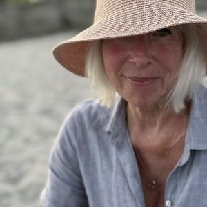 Meet your Posher, Debra